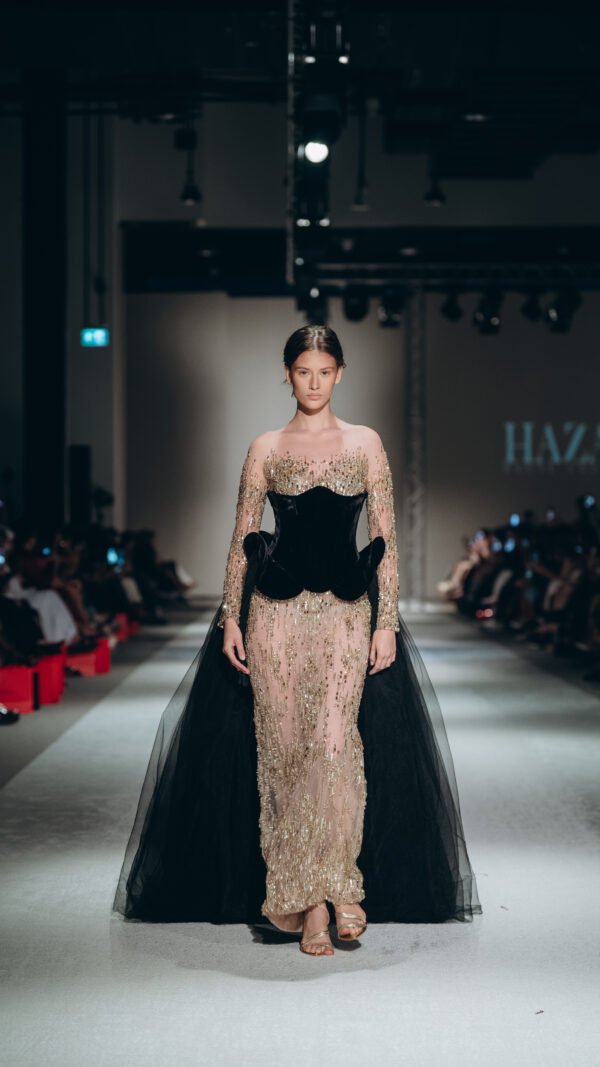 UN / VEILED - Look 3