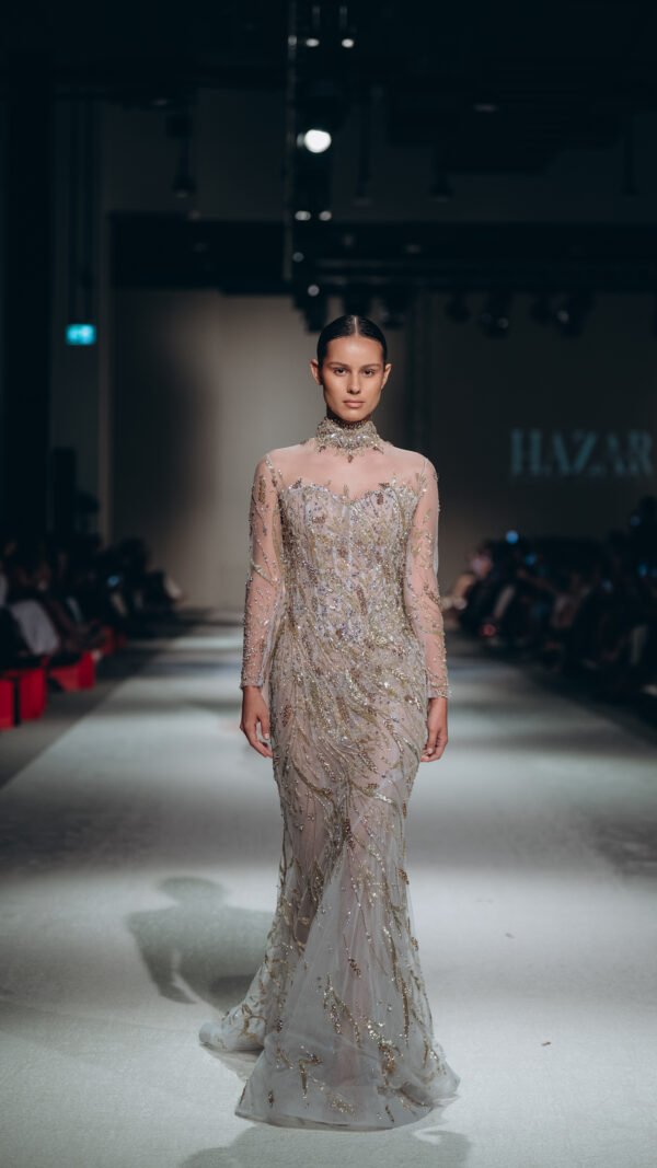 UN / VEILED - Look 10