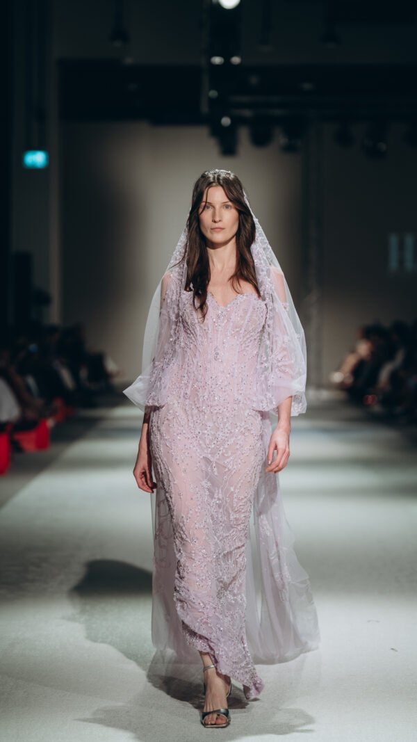 UN / VEILED - Look 14